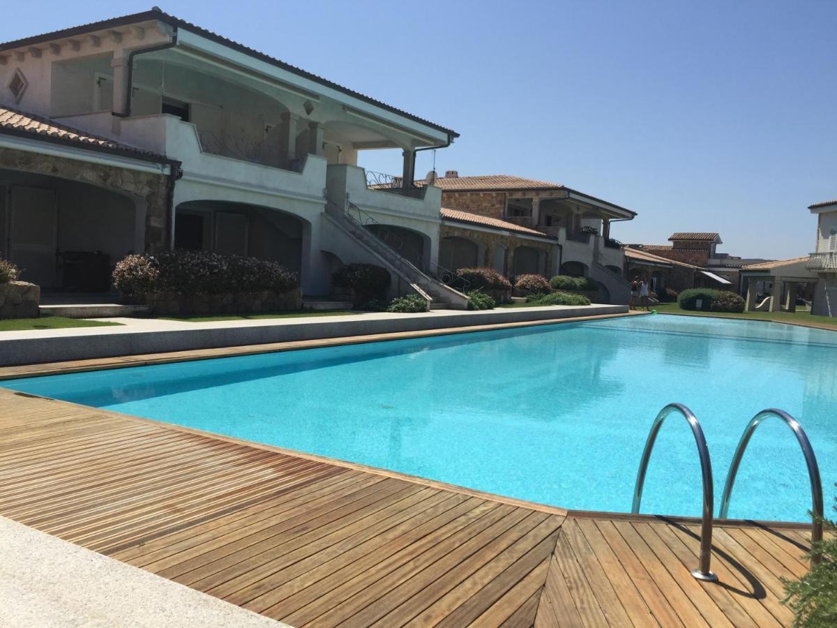 La Sciumara Resort Палау Екстериор снимка