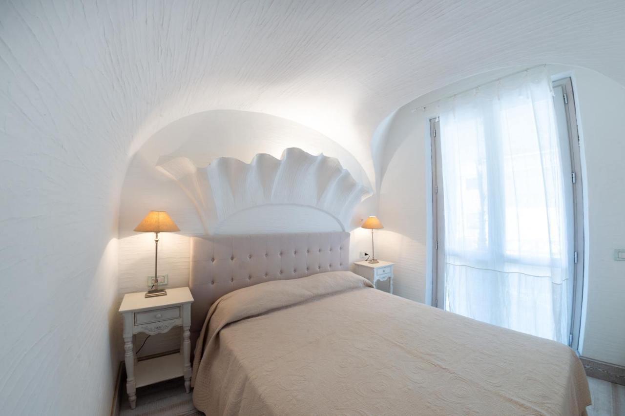 La Sciumara Resort Палау Екстериор снимка