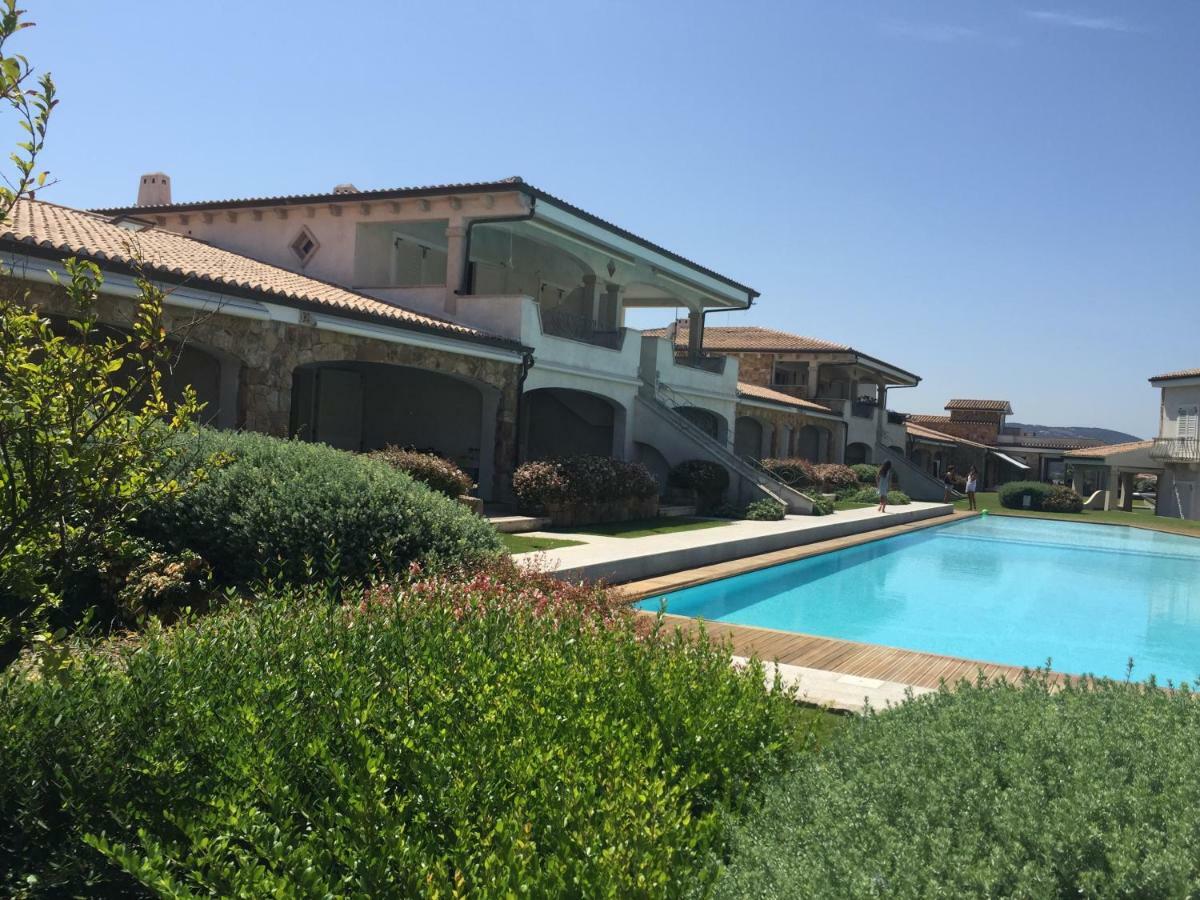La Sciumara Resort Палау Екстериор снимка